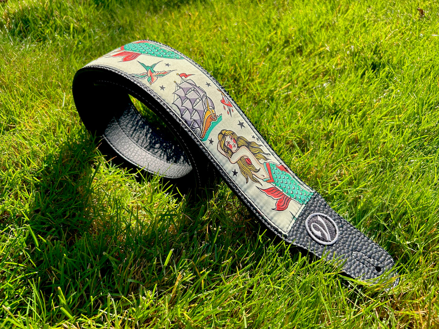 The Tattoo'd Lady Guitar Strap (American Traditional Tattoo Collection) - Vtar Vegan Guitar Straps