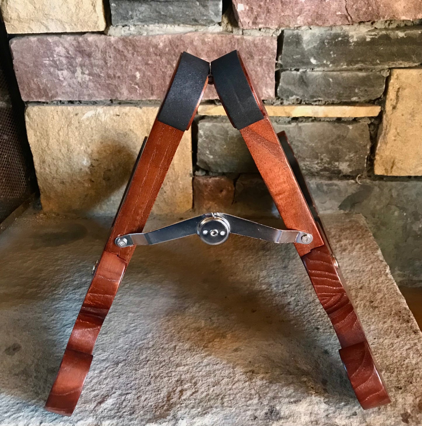 Brown Foldable Wooden Guitar Stand by Dannan