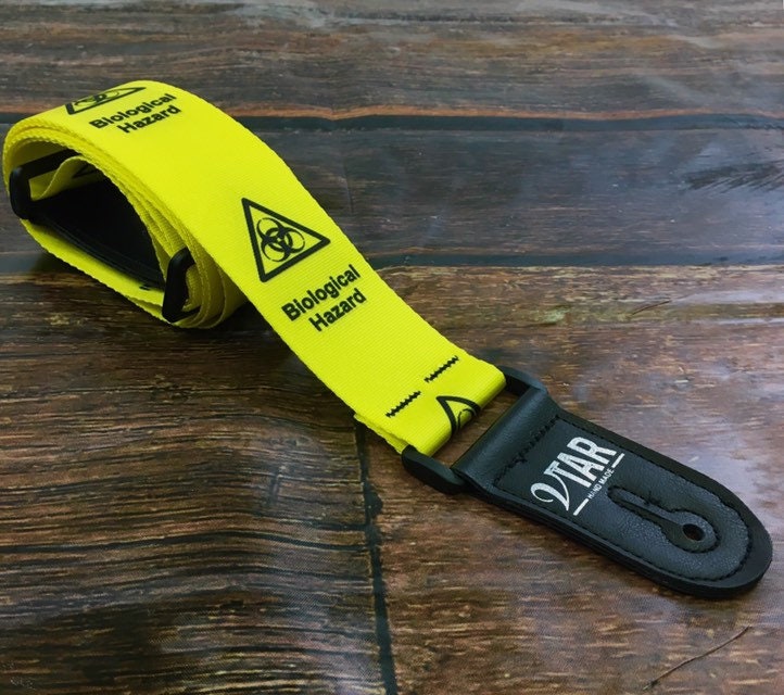 Elektrische gitaaraccessoires, elektrische gitaarband Geel waarschuwingslijnpatroon Polyester voor akoestische gitaar voor basgitaar voor elektrische gitaar Elektrische gitaaraccessoires, elektrische gitaarband Geel waarschuwingslijnpatroon Polyester voor akoestische gitaar voor basgitaar voor elektrische gitaar
